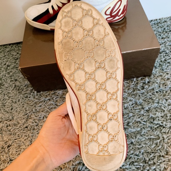 Vintage Authentic Gucci Sneakers (Box Included) - Picture 8 of 8